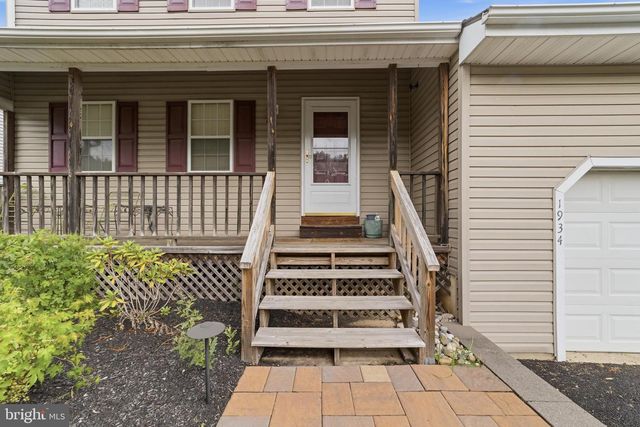 1934 COLONIAL DR, Croydon, PA 19021