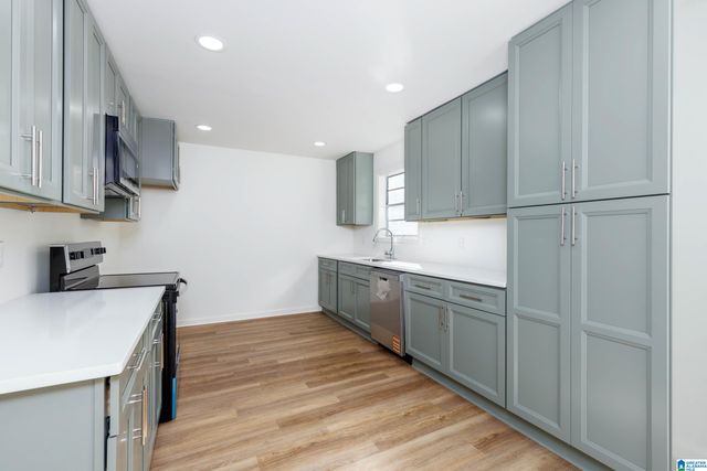 112 IVY AVENUE, Hueytown, AL 35023