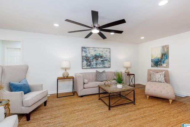 112 IVY AVENUE, Hueytown, AL 35023