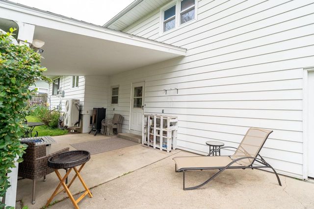 2023 Williamsburg Place, Janesville, WI 53548