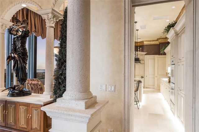 415 L AMBIANCE DRIVE PH-F, Longboat Key, FL 34228