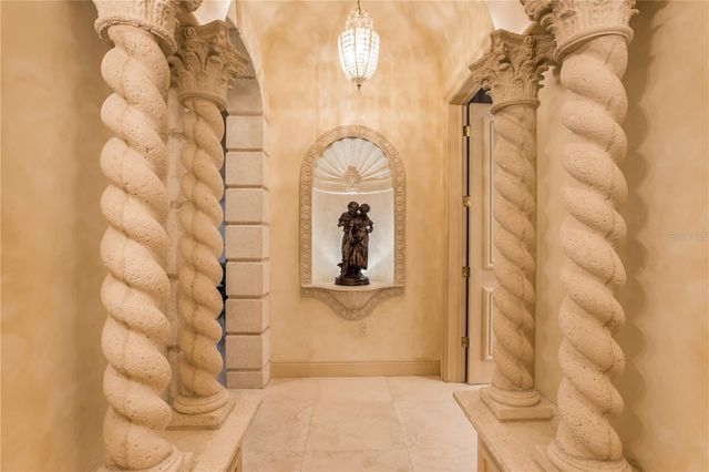 415 L AMBIANCE DRIVE PH-F, Longboat Key, FL 34228