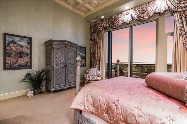 415 L AMBIANCE DRIVE PH-F, Longboat Key, FL 34228