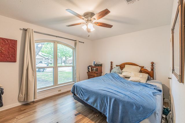 3309 Timber View Circle, Bedford, TX 76021