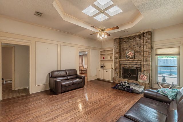 3309 Timber View Circle, Bedford, TX 76021