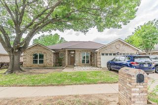 3309 Timber View Circle, Bedford, TX 76021