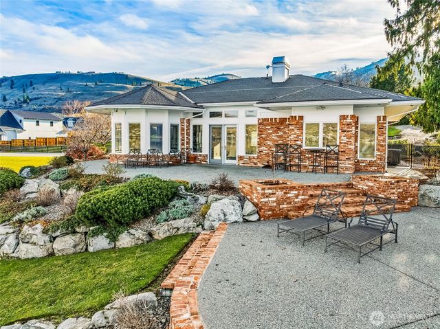 4080 US Highway 97A, Chelan, WA 98816