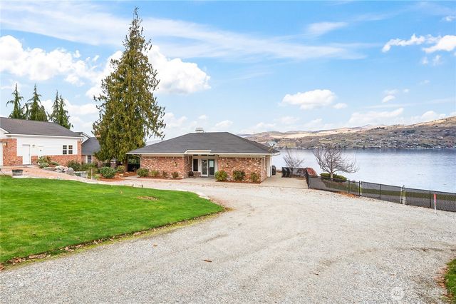 4080 US Highway 97A, Chelan, WA 98816