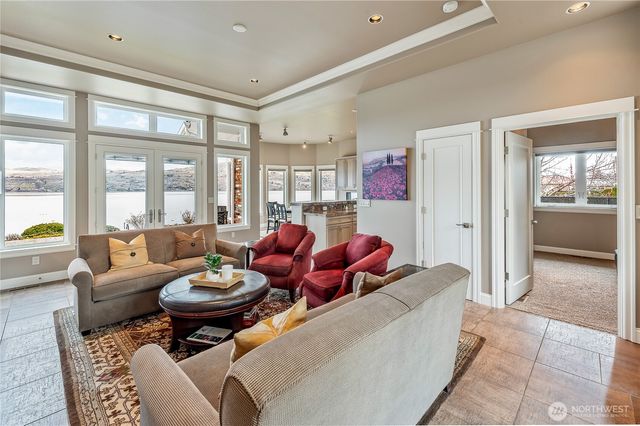 4080 US Highway 97A, Chelan, WA 98816