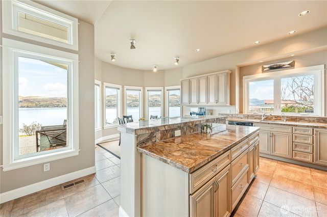 4080 US Highway 97A, Chelan, WA 98816