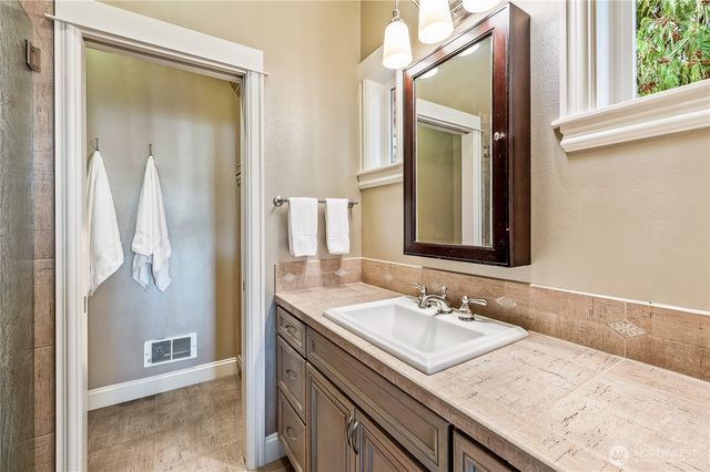 4080 US Highway 97A, Chelan, WA 98816