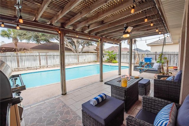 15829 Vincent Dr, Corpus Christi, TX 78418