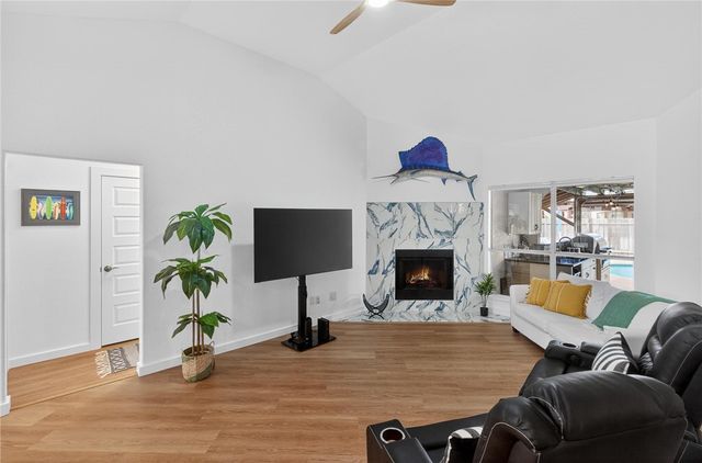 15829 Vincent Dr, Corpus Christi, TX 78418