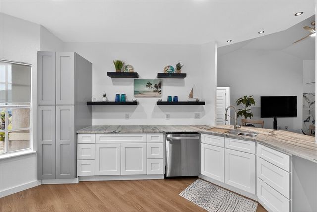 15829 Vincent Dr, Corpus Christi, TX 78418