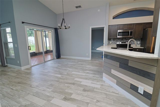 528 ROYAL TREE LANE, Oviedo, FL 32765
