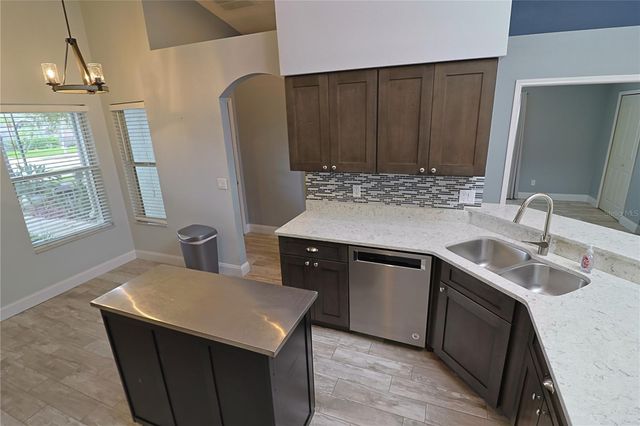 528 ROYAL TREE LANE, Oviedo, FL 32765