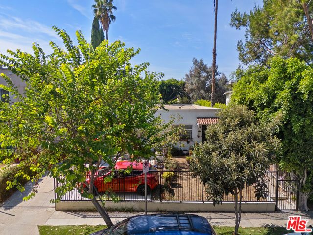 5736 La Mirada Avenue, Los Angeles, CA 90038