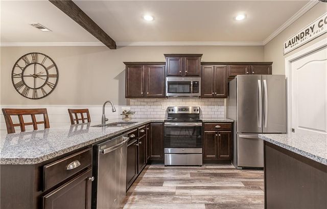 2875 Fox Wood Lane, Gainesville, GA 30504