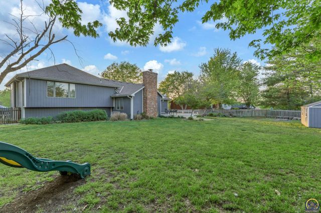 3740 SW Kings Forest RD, Topeka, KS 66610