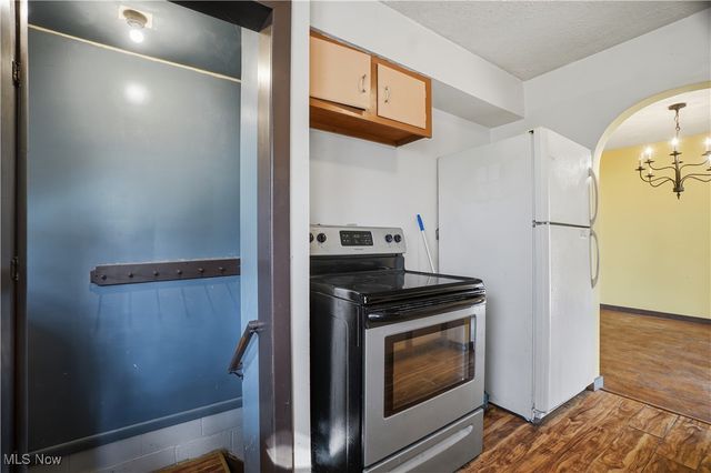 942 State Route 307 W, Jefferson, OH 44047