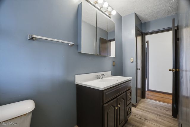 942 State Route 307 W, Jefferson, OH 44047