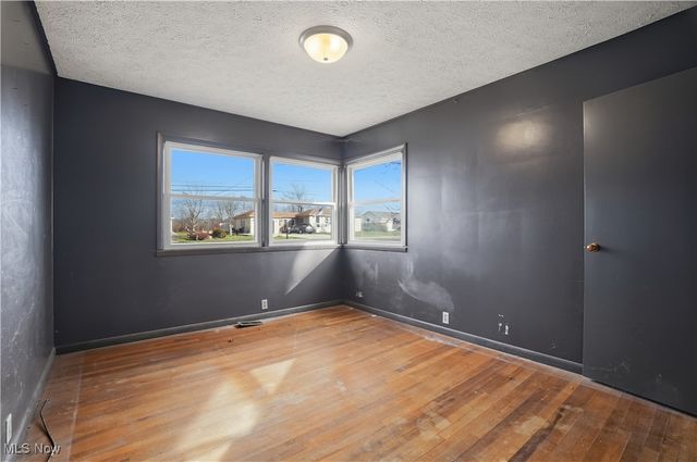 942 State Route 307 W, Jefferson, OH 44047