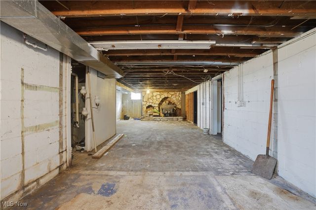 942 State Route 307 W, Jefferson, OH 44047