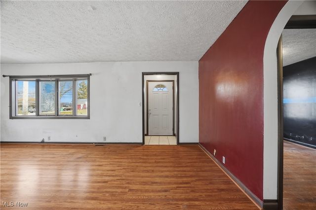 942 State Route 307 W, Jefferson, OH 44047