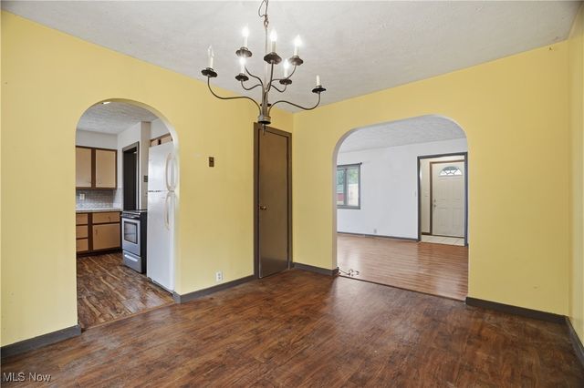 942 State Route 307 W, Jefferson, OH 44047