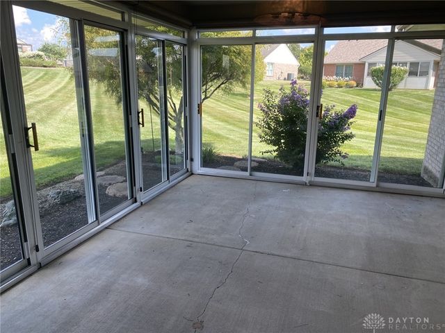 1724 Brandonhall Drive, Miamisburg, OH 45342