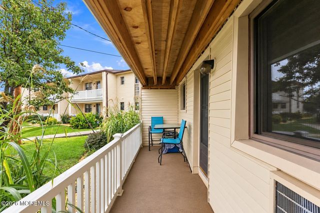 3 Wharfside Drive, Monmouth Beach, NJ 07750