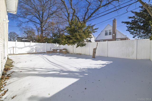 143 Wellington Road, Elmont, NY 11003