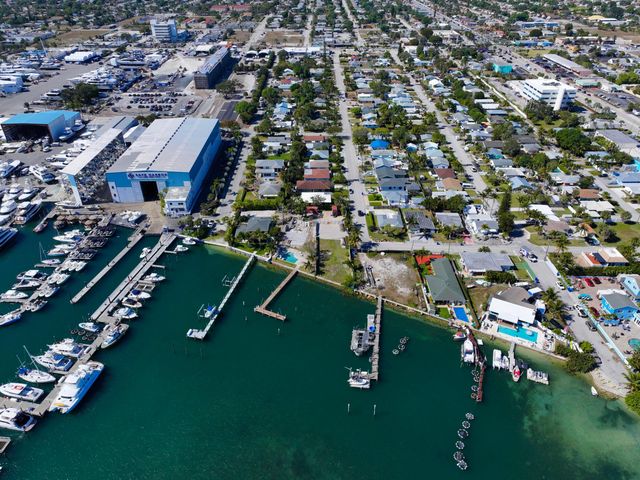 265 E 23rd Street, Riviera Beach, FL 33404