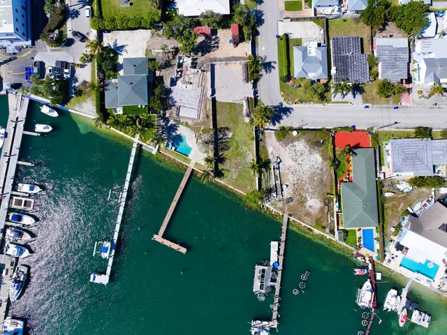 265 E 23rd Street, Riviera Beach, FL 33404