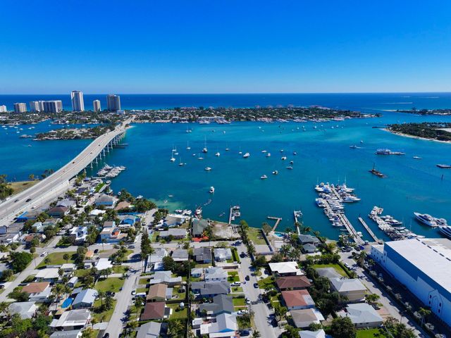 265 E 23rd Street, Riviera Beach, FL 33404