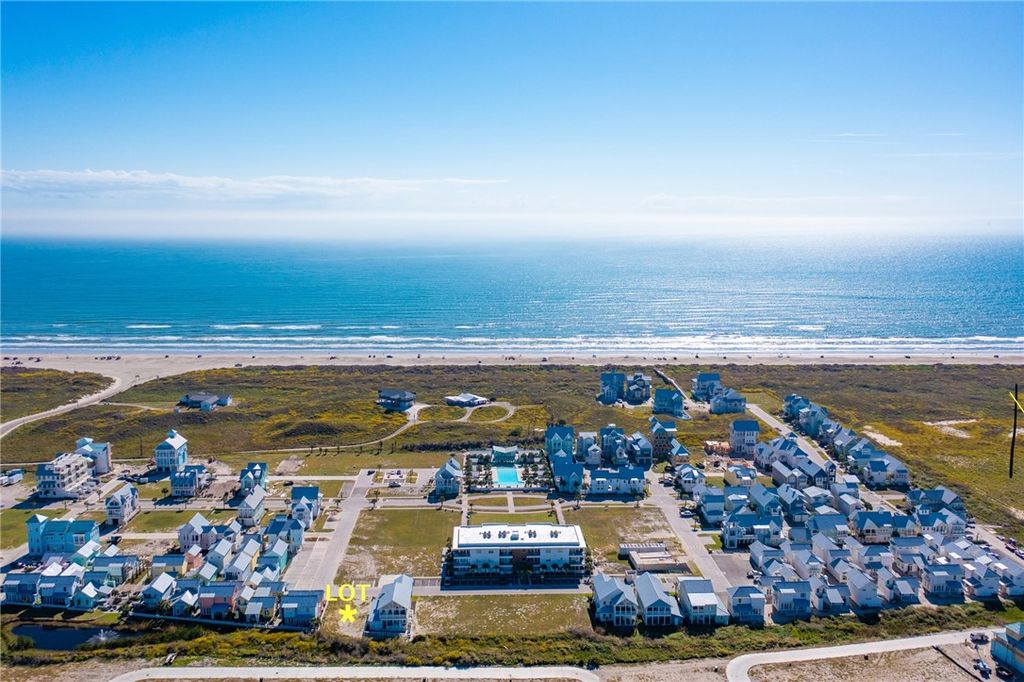 607 Center Square W, Port Aransas, TX 78373 — exterior