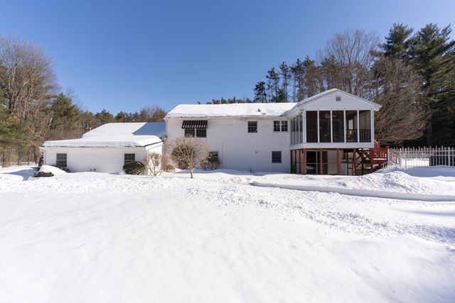 58 Shattuck Rd, Sturbridge, MA 01566