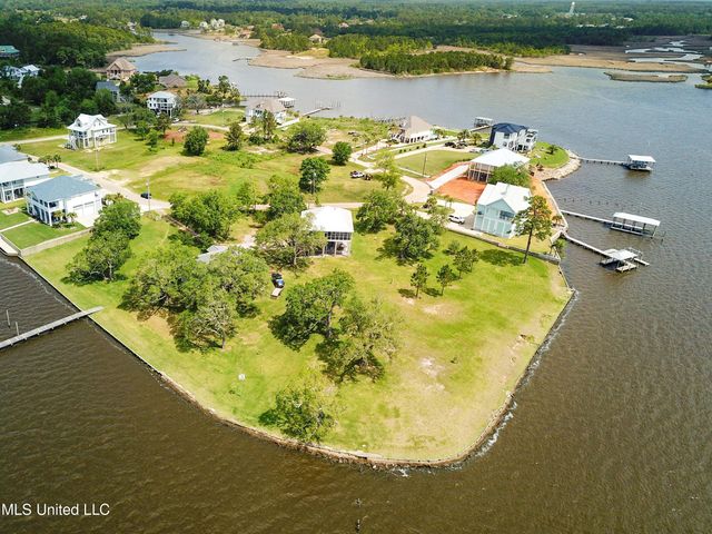 15416 Rue Dauphine Circle, Biloxi, MS 39532