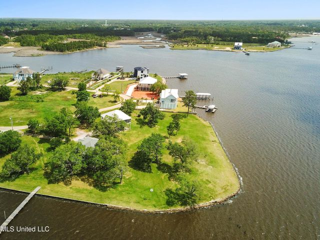 15416 Rue Dauphine Circle, Biloxi, MS 39532