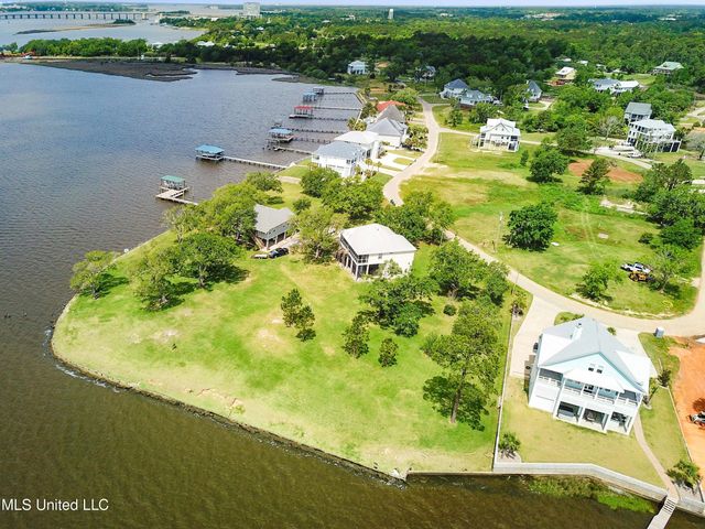 15416 Rue Dauphine Circle, Biloxi, MS 39532