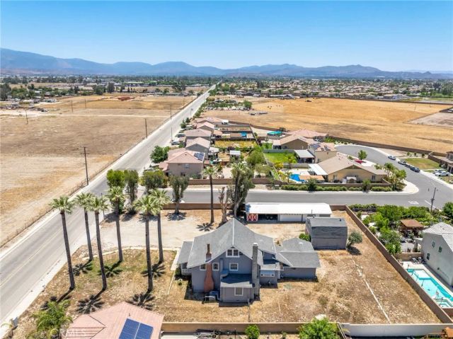 1424 De Anza, San Jacinto, CA 92582