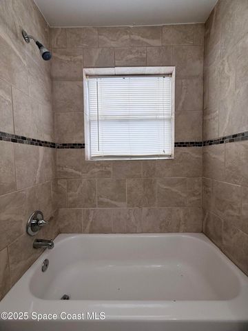 1440 Parkway Drive 11a, Melbourne, FL 32935