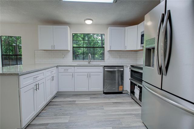 118 WATERWAY DRIVE, Satsuma, FL 32189