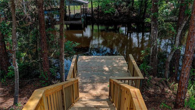 118 WATERWAY DRIVE, Satsuma, FL 32189
