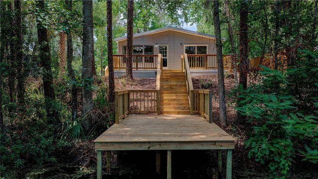 118 WATERWAY DRIVE, Satsuma, FL 32189