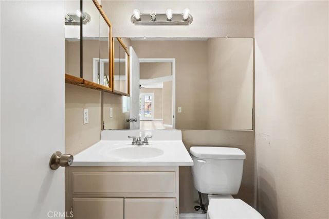 42325 Via Consuelo, Temecula, CA 92592