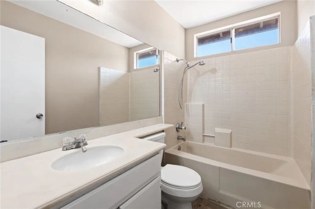 42325 Via Consuelo, Temecula, CA 92592