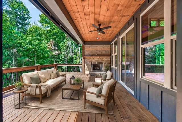 824 Banks Road, Ellijay, GA 30540