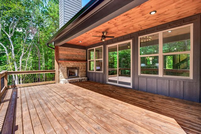 824 Banks Road, Ellijay, GA 30540