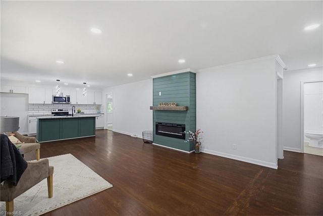 3534 Prospect Drive, Winston-salem, NC 27105